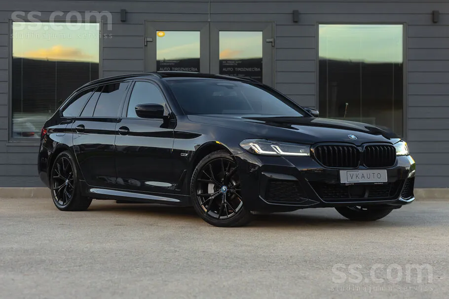 BMW 530E