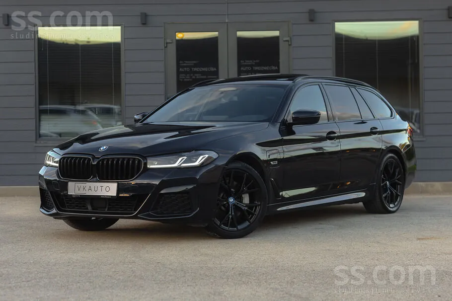 BMW 530E 2021 photo 3