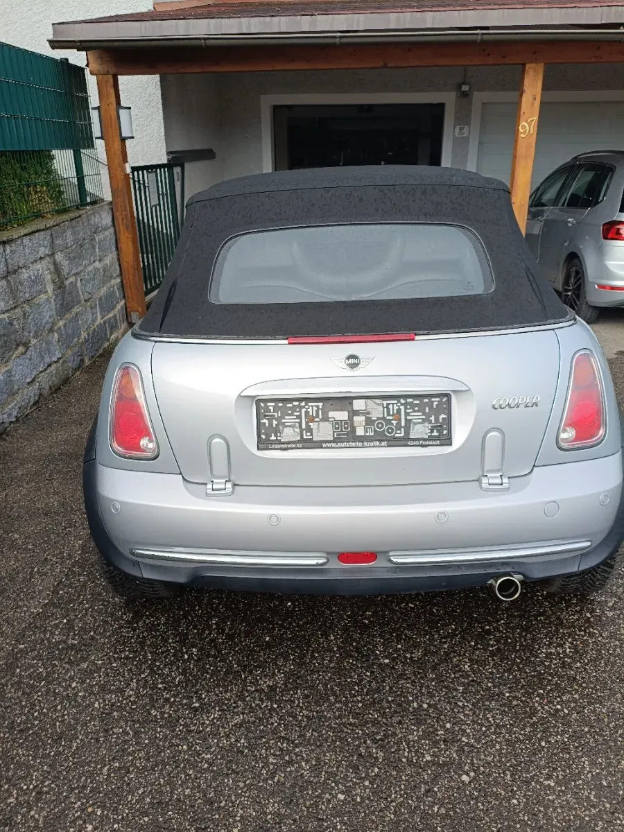 Mini Cabrio 2005 photo 3