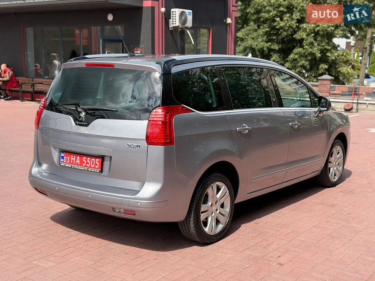 Peugeot 5008 2015 photo 4