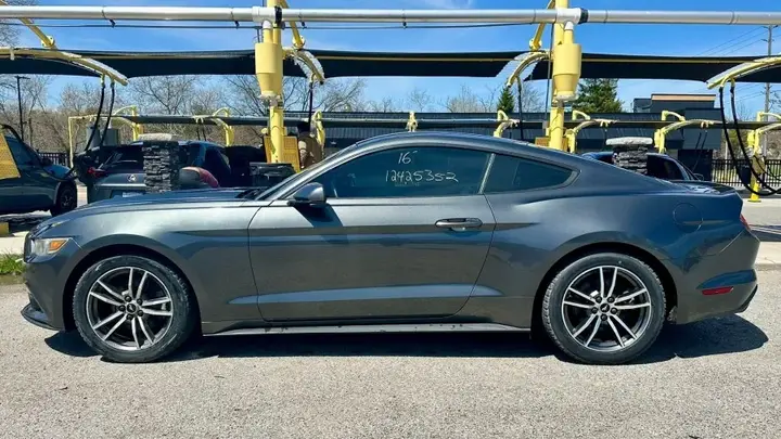 Ford Mustang 2016 photo 3