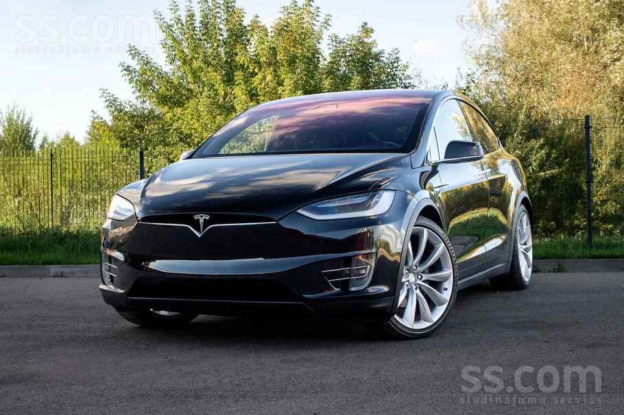 Tesla Model X 2018 photo 3