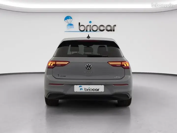 Volkswagen Golf 2025 photo 4