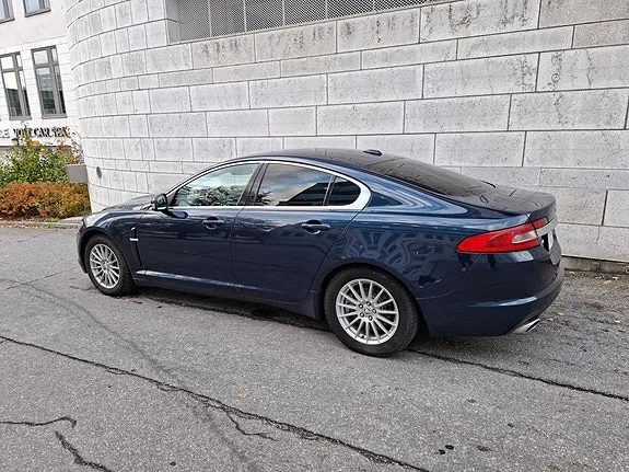 Jaguar Xf 2009 photo 2