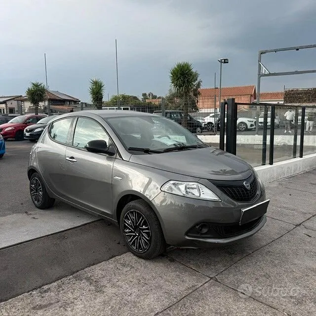 Lancia Ypsilon 2023 photo 4