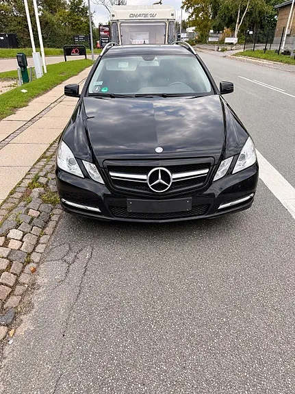 Mercedes-Benz E200 2013 photo 3