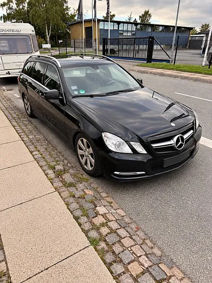 Mercedes-Benz E200