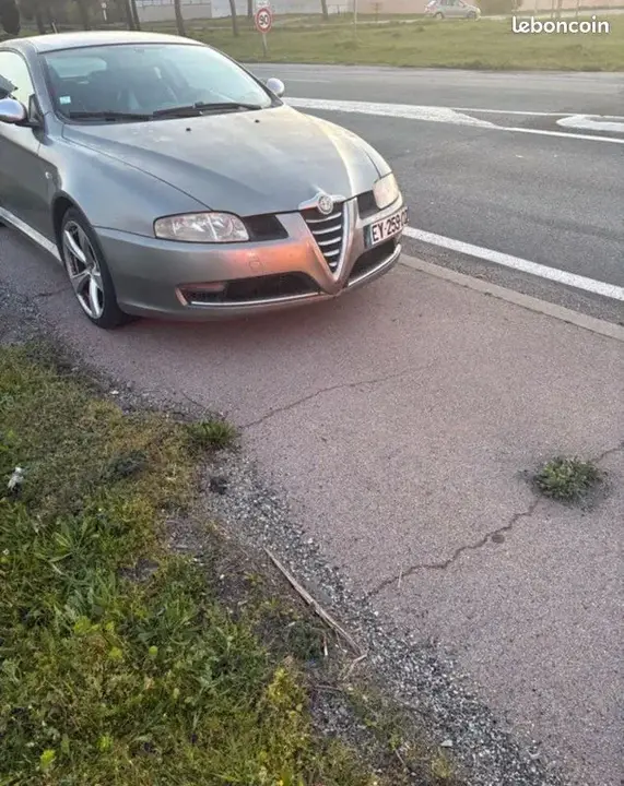 Alfa Romeo Gt 2007 photo 3