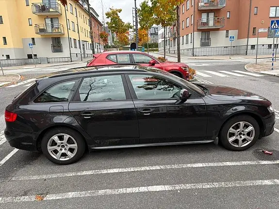 Audi A4 2009 photo 4