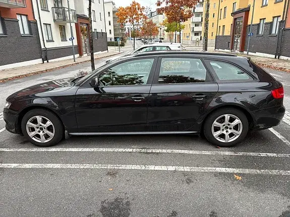 Audi A4 2009 photo 3