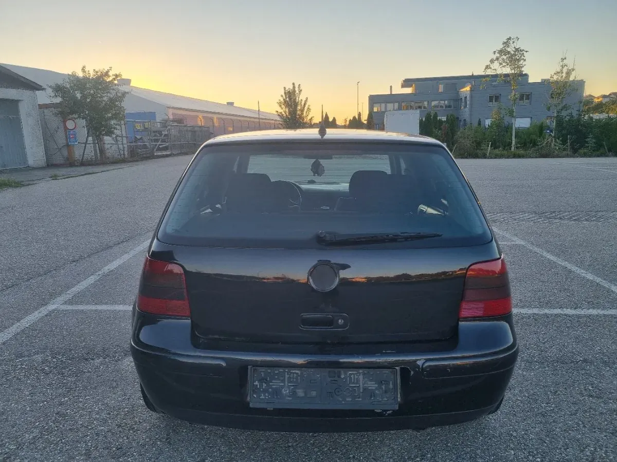 Volkswagen Golf 2001 photo 3