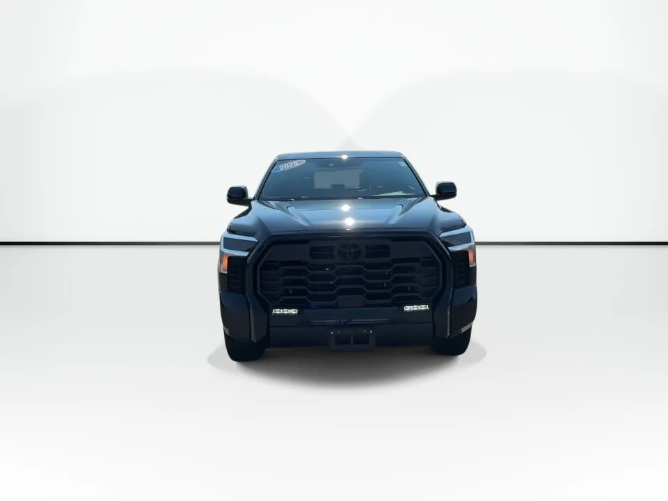 Toyota Tundra 2025 photo 3