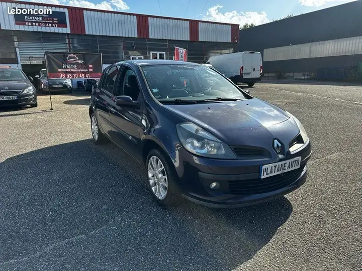 Renault Clio 2009 photo 4