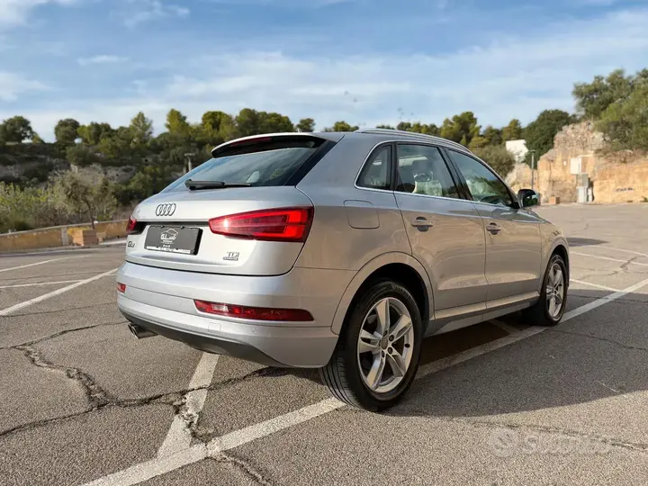 Audi Q3 2015 photo 2