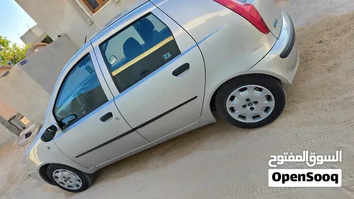 Fiat Punto 2001 photo 3