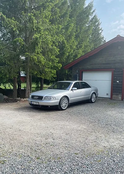 Audi S8