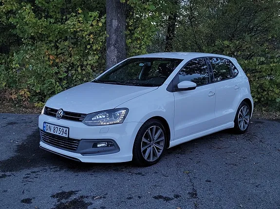 Volkswagen Polo 2012 photo 2