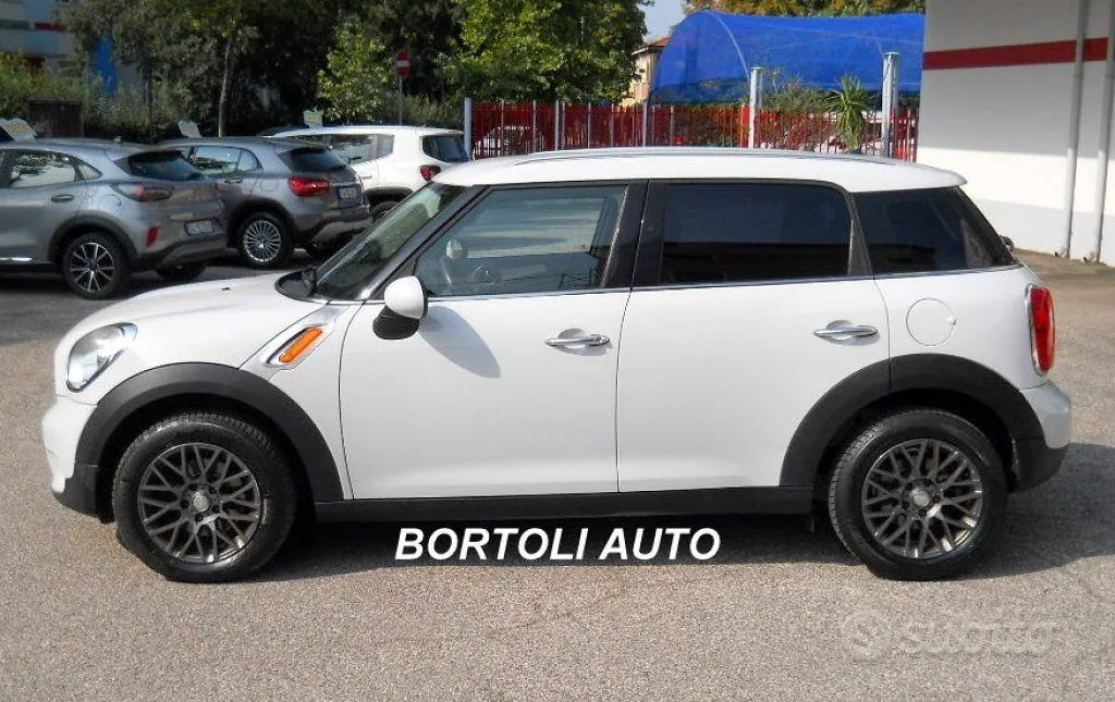 Mini Countryman 2012 photo 3
