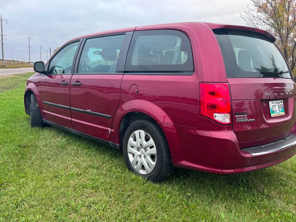 Dodge Grand Caravan 2014 photo 3