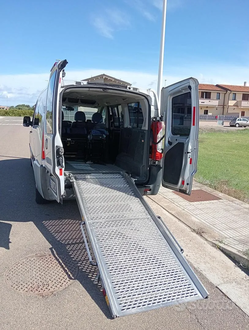 Fiat Scudo 2011 photo 2