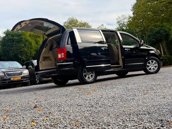 Chrysler Grand Voyager 2008 photo 2