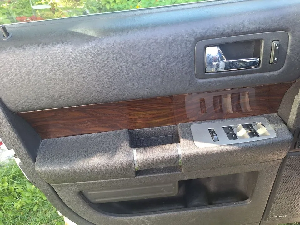 Ford Flex 2011 photo 4