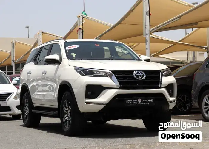 Toyota Fortuner 2022 photo 2
