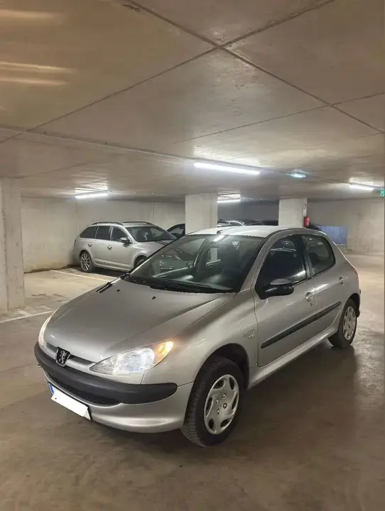 Peugeot 206