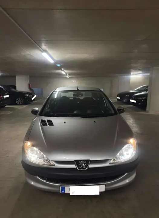Peugeot 206 2005 photo 3
