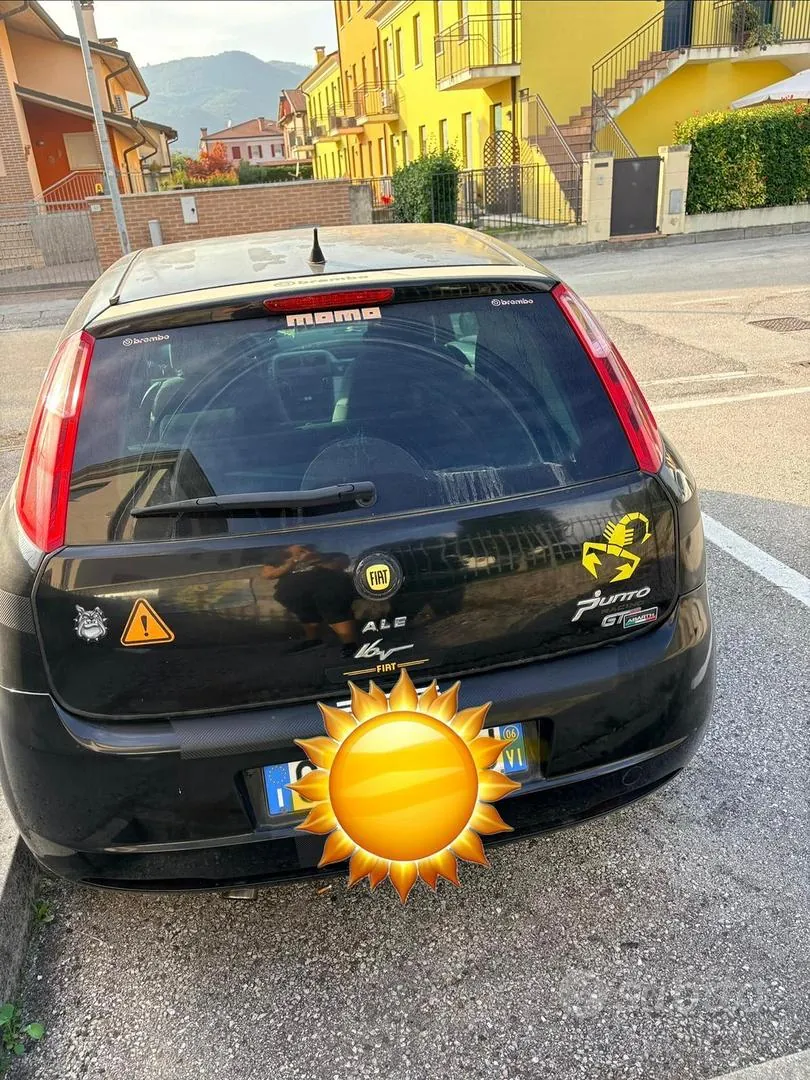 Fiat Grande Punto 2006 photo 2