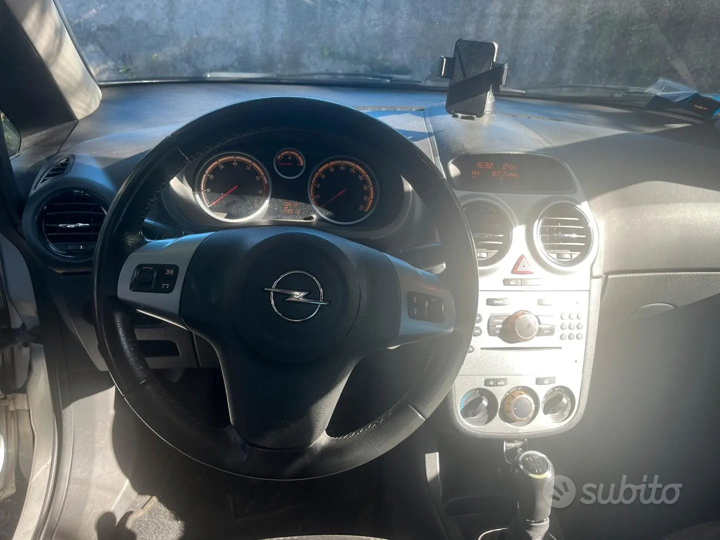 Opel Corsa 2011 photo 3