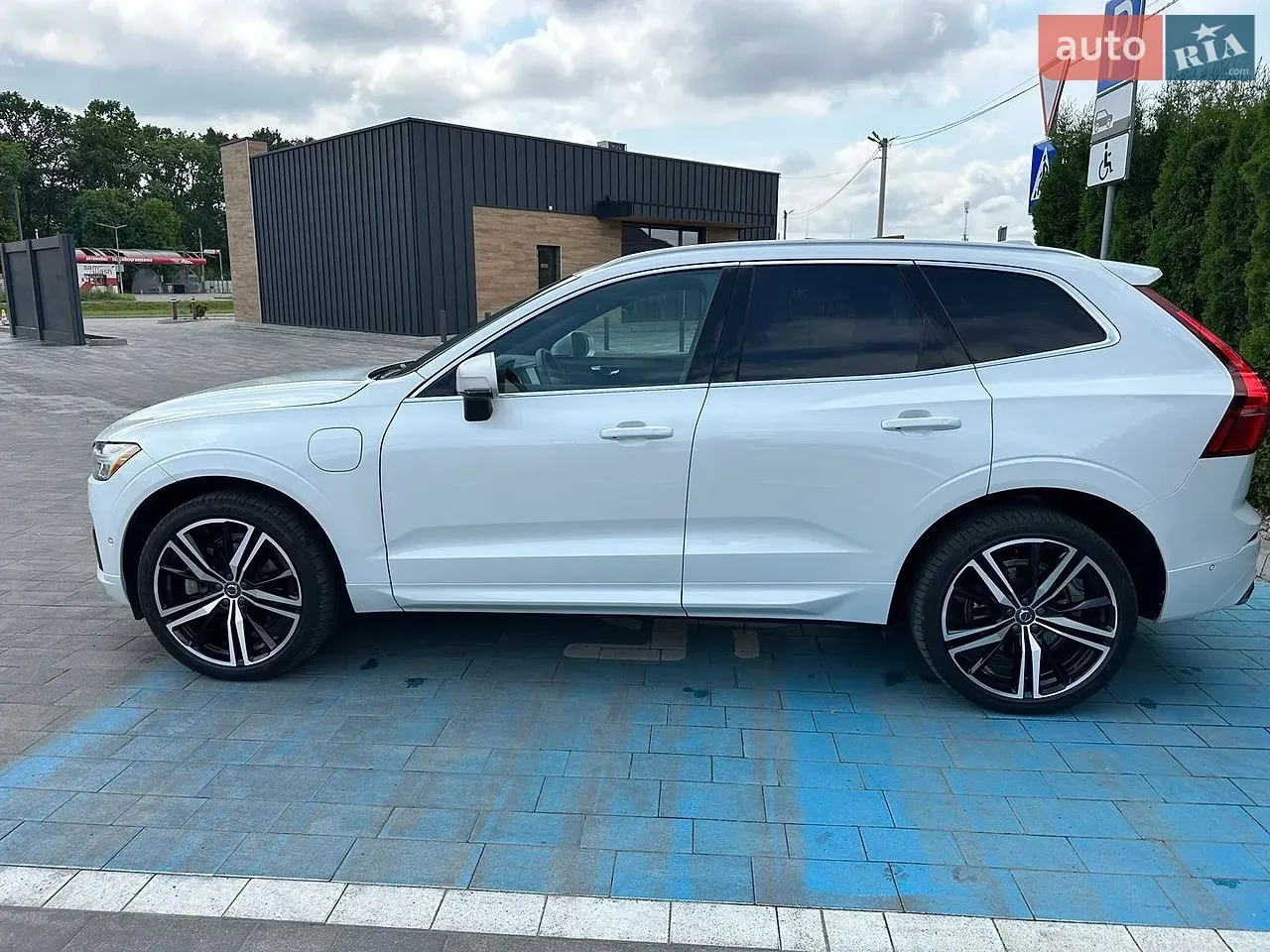 Volvo Xc60 2019 photo 5
