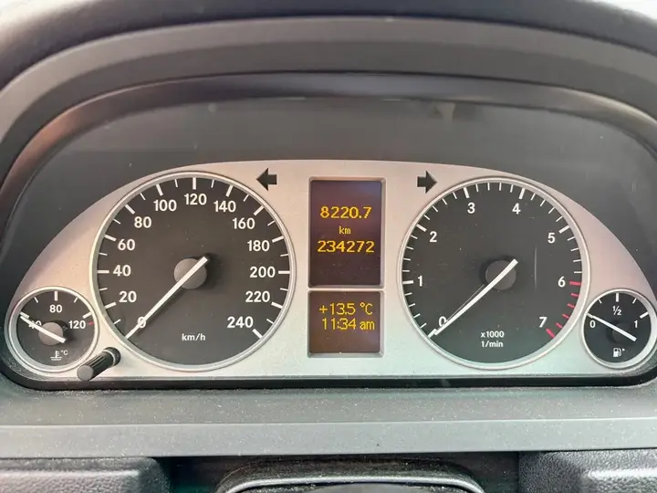 Mercedes-Benz B-Class 2009 photo 4