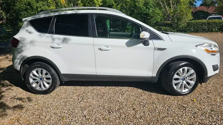 Ford Kuga 2011 photo 3