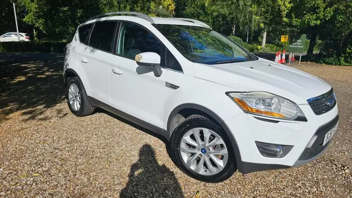 Ford Kuga 2011 photo 2