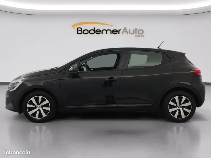 Renault Clio 2022 photo 2