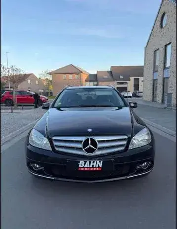 Mercedes-Benz C200 2011 photo 2