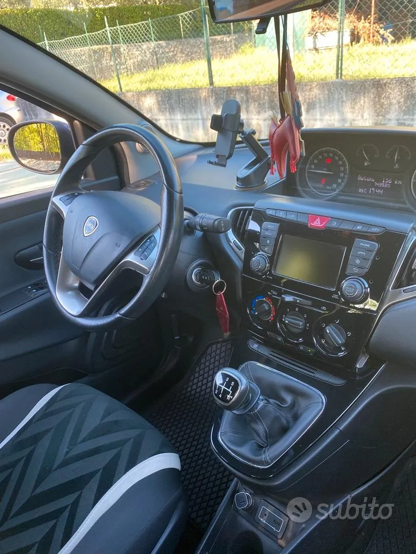 Lancia Ypsilon 2016 photo 3