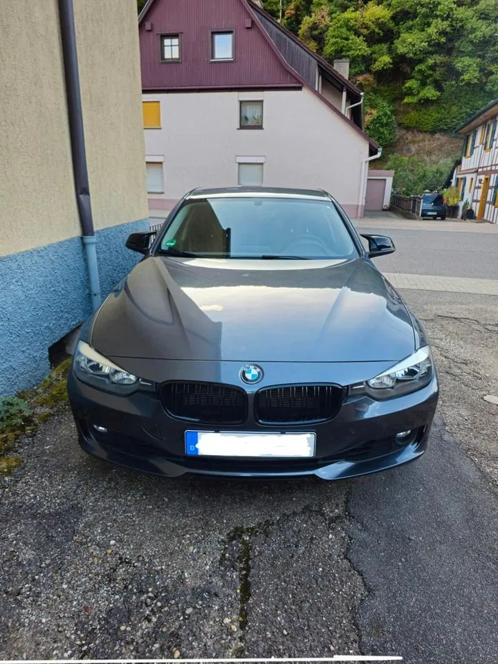 BMW 320I