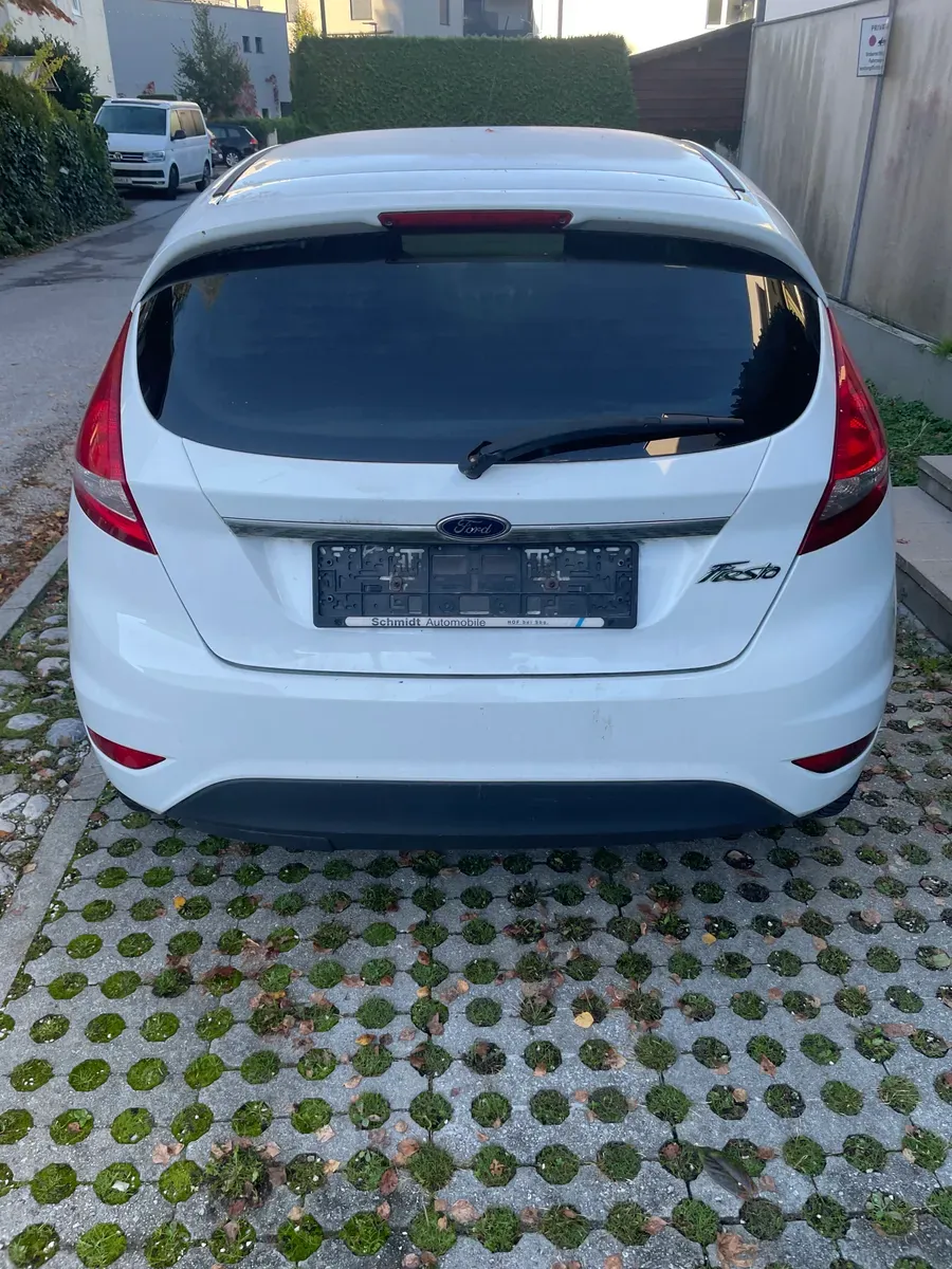 Ford Fiesta 2009 photo 3