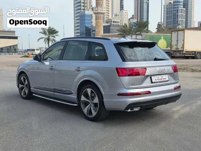 Audi Q7 2018 photo 4