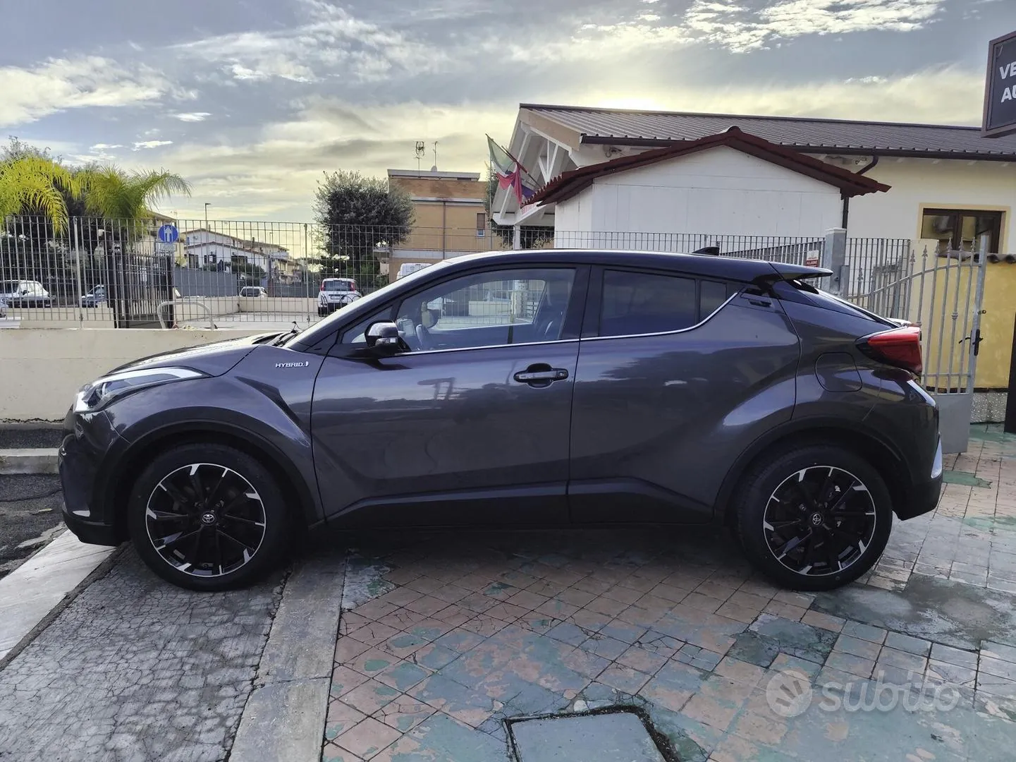 Toyota C-Hr 2020 photo 3