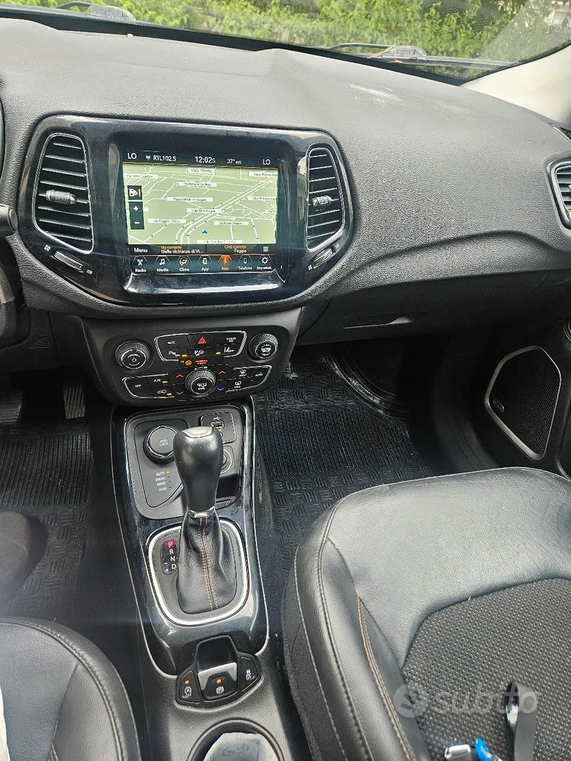 Jeep Compass 2018 photo 2