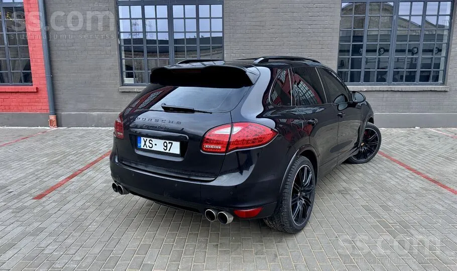 Porsche Cayenne 2011 photo 4