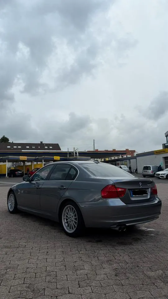 BMW 325I