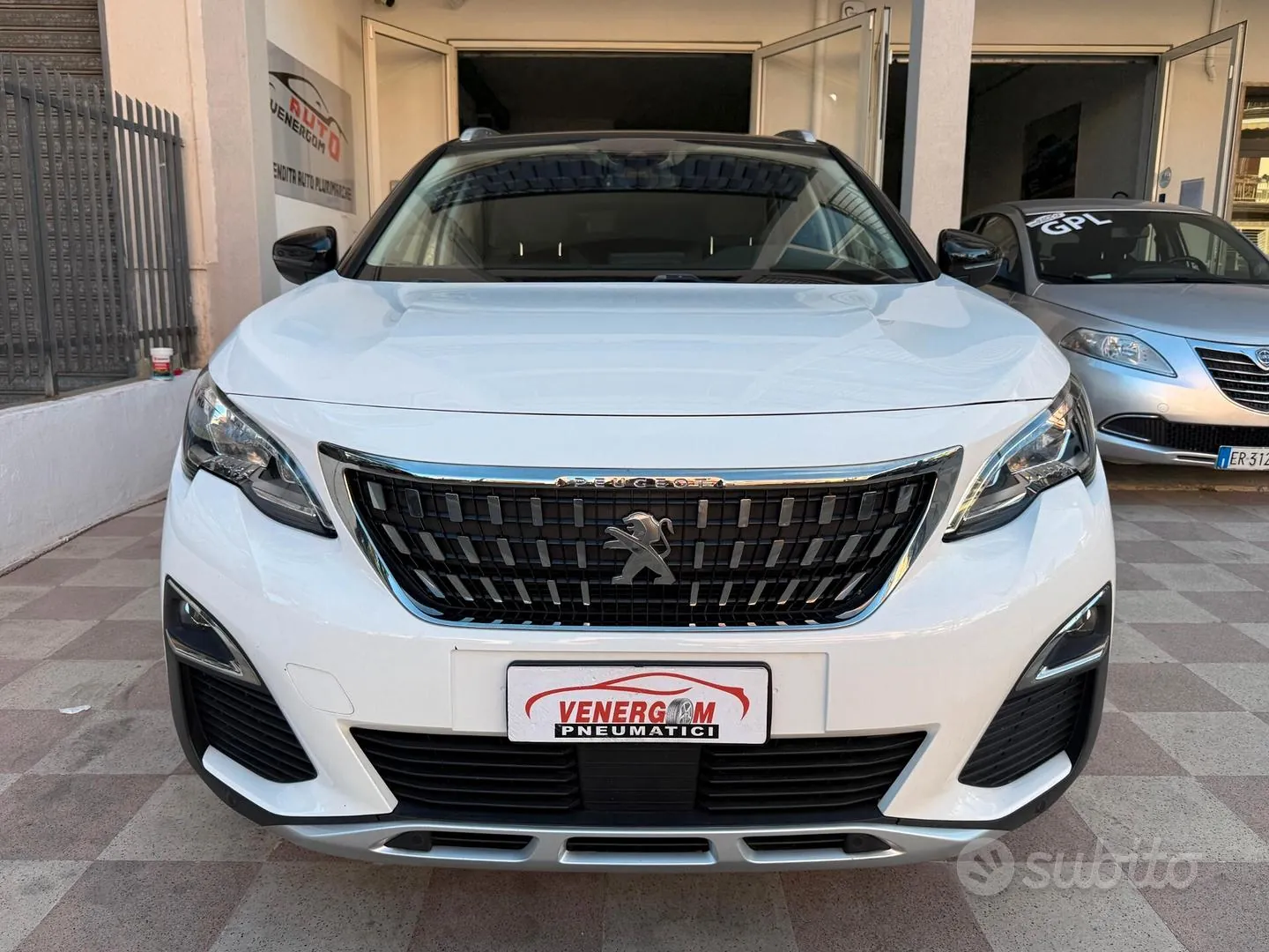 Peugeot 3008 2017 photo 2