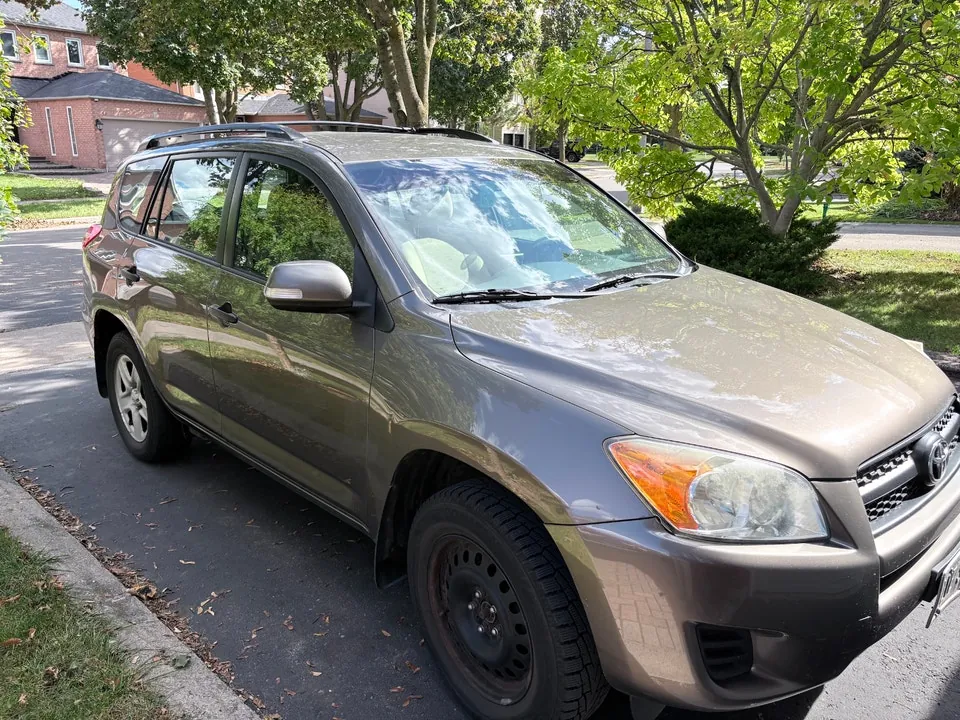 Toyota Rav4 2011 photo 4