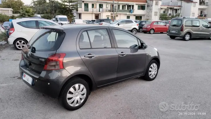 Toyota Yaris 2008 photo 3