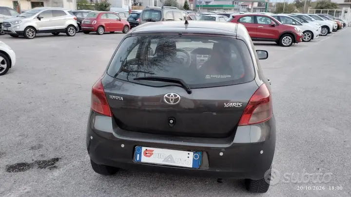 Toyota Yaris 2008 photo 4