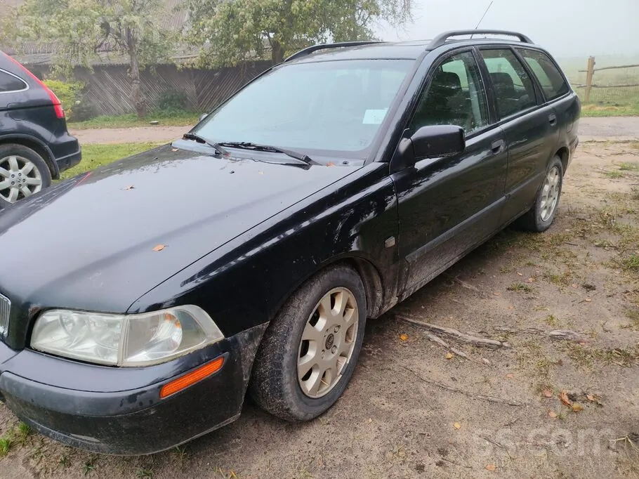 Volvo V40 2001 photo 3